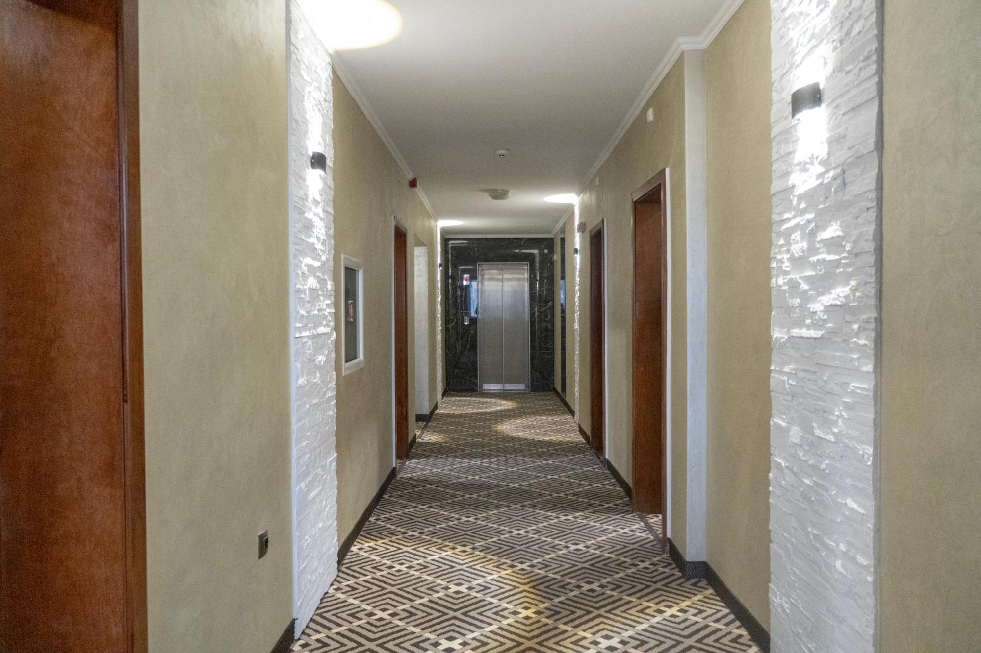 Hotel Yo Saints Constantine and Helena Екстер'єр фото